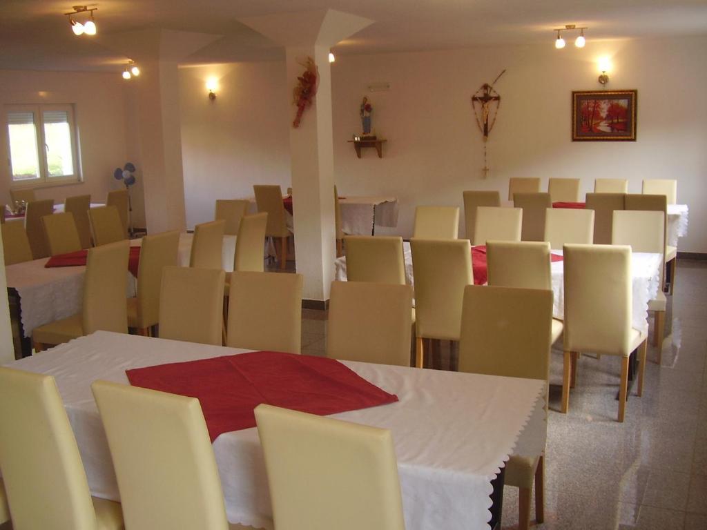 Hotel Pansion Danijel à Međugorje Extérieur photo