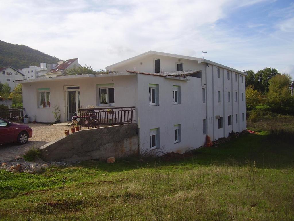 Hotel Pansion Danijel à Međugorje Extérieur photo