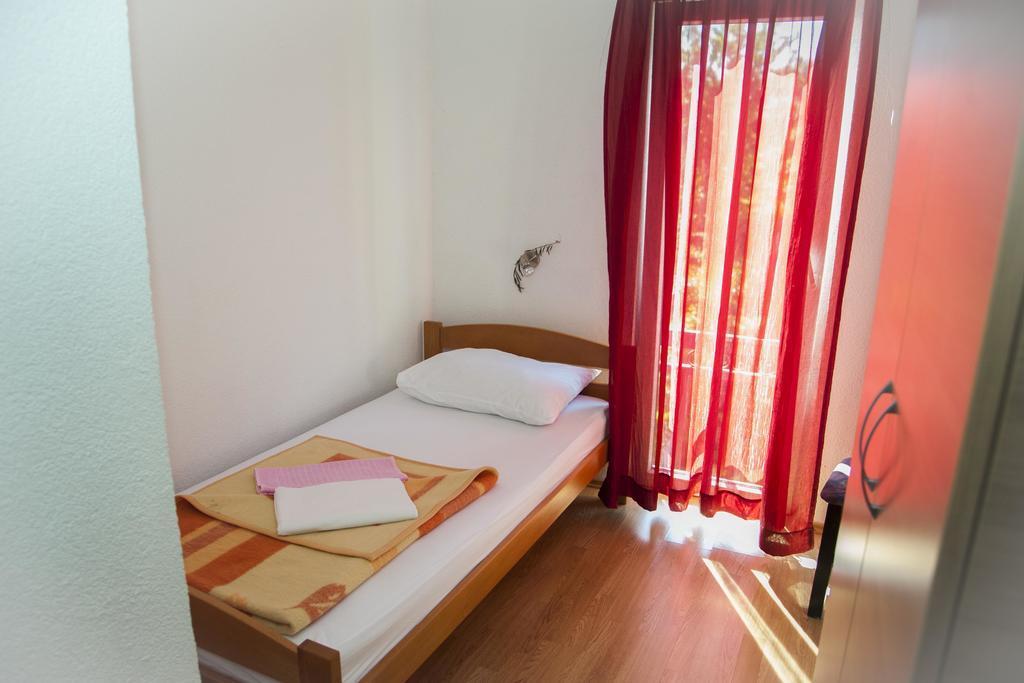 Hotel Pansion Danijel à Međugorje Extérieur photo