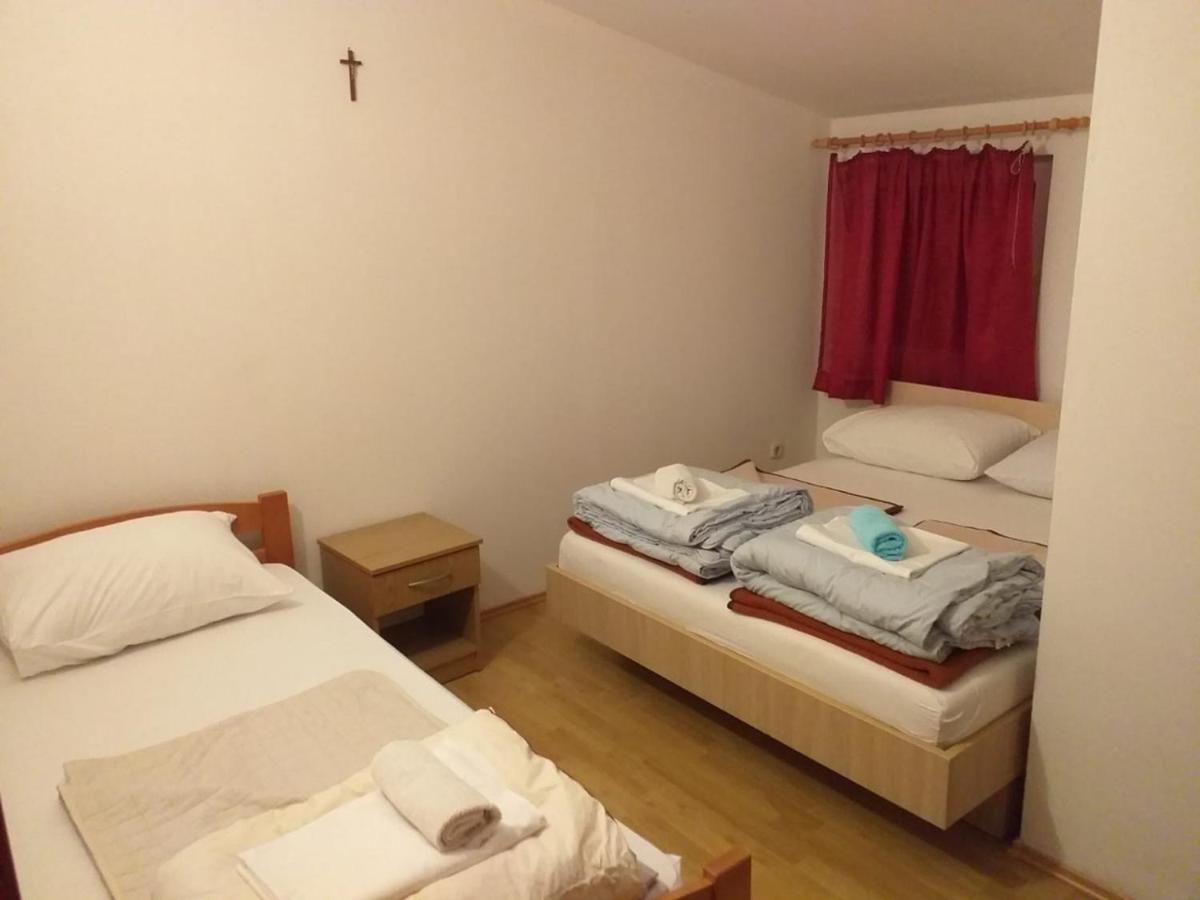 Hotel Pansion Danijel à Međugorje Extérieur photo